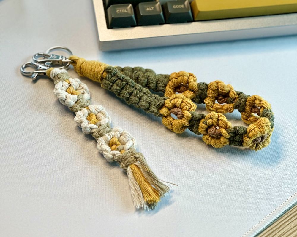 Macramé flowers